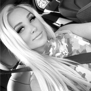 Meet your Posher, Mayzie